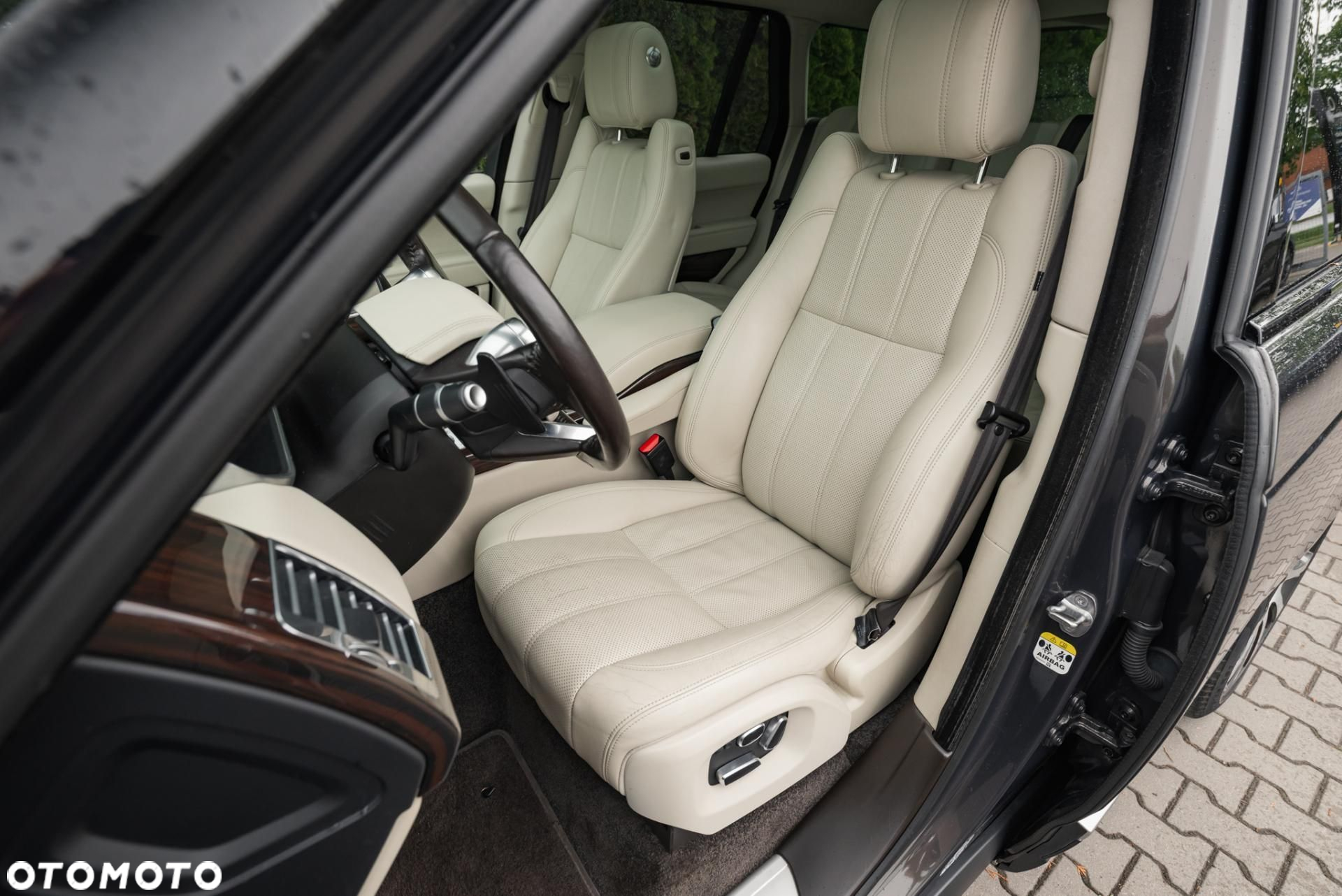 Land Rover Range Rover - 12