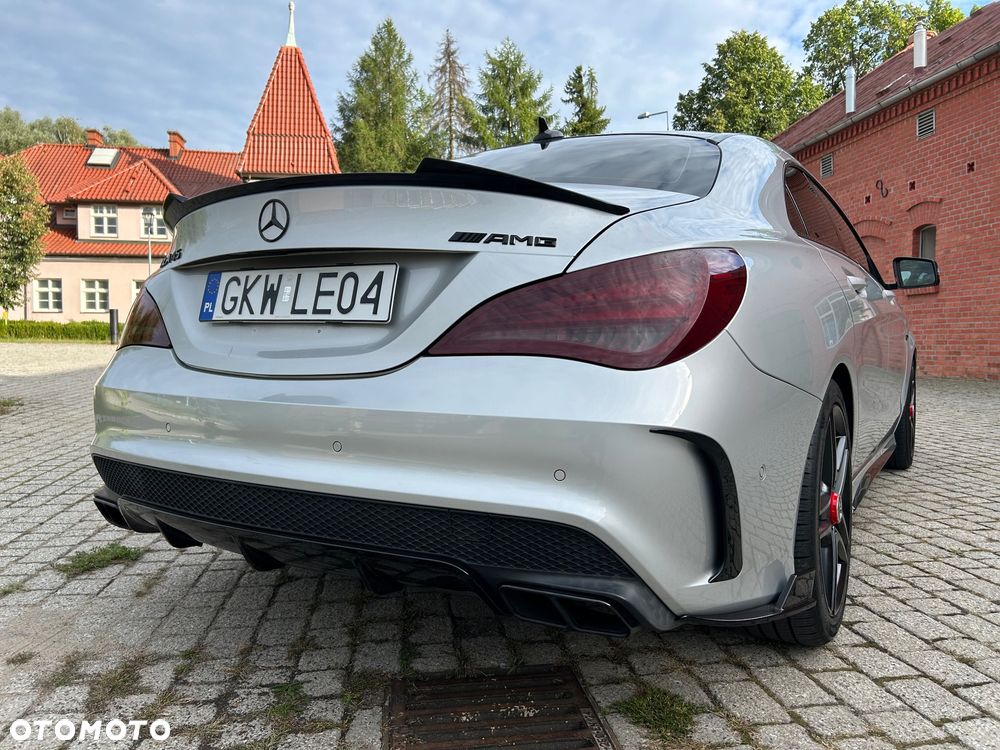 Mercedes-Benz CLA 45 AMG 4Matic 7G-DCT - 36
