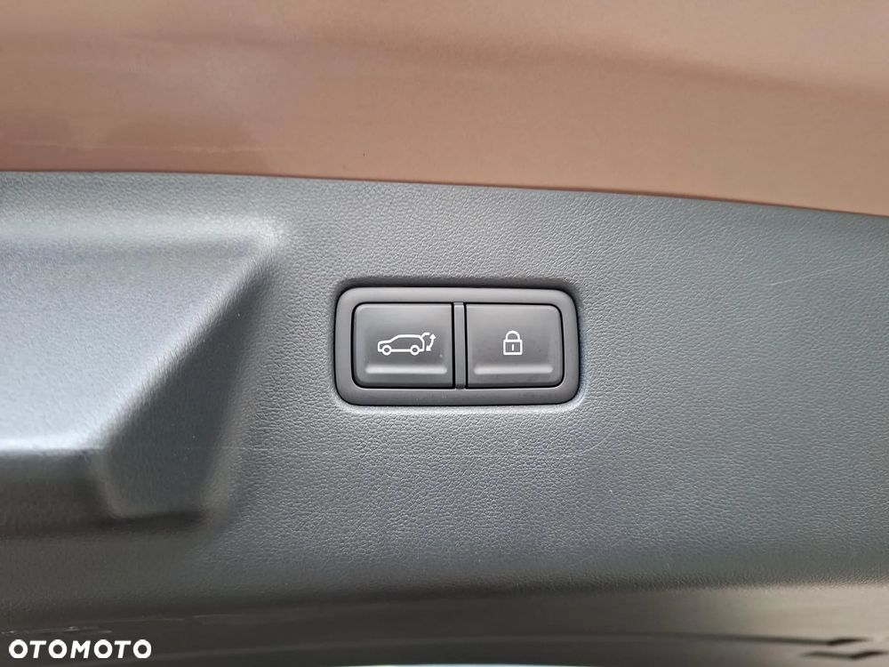 Hyundai Santa Fe 1.6 T-GDI PHEV Platinum 4WD 7os - 27