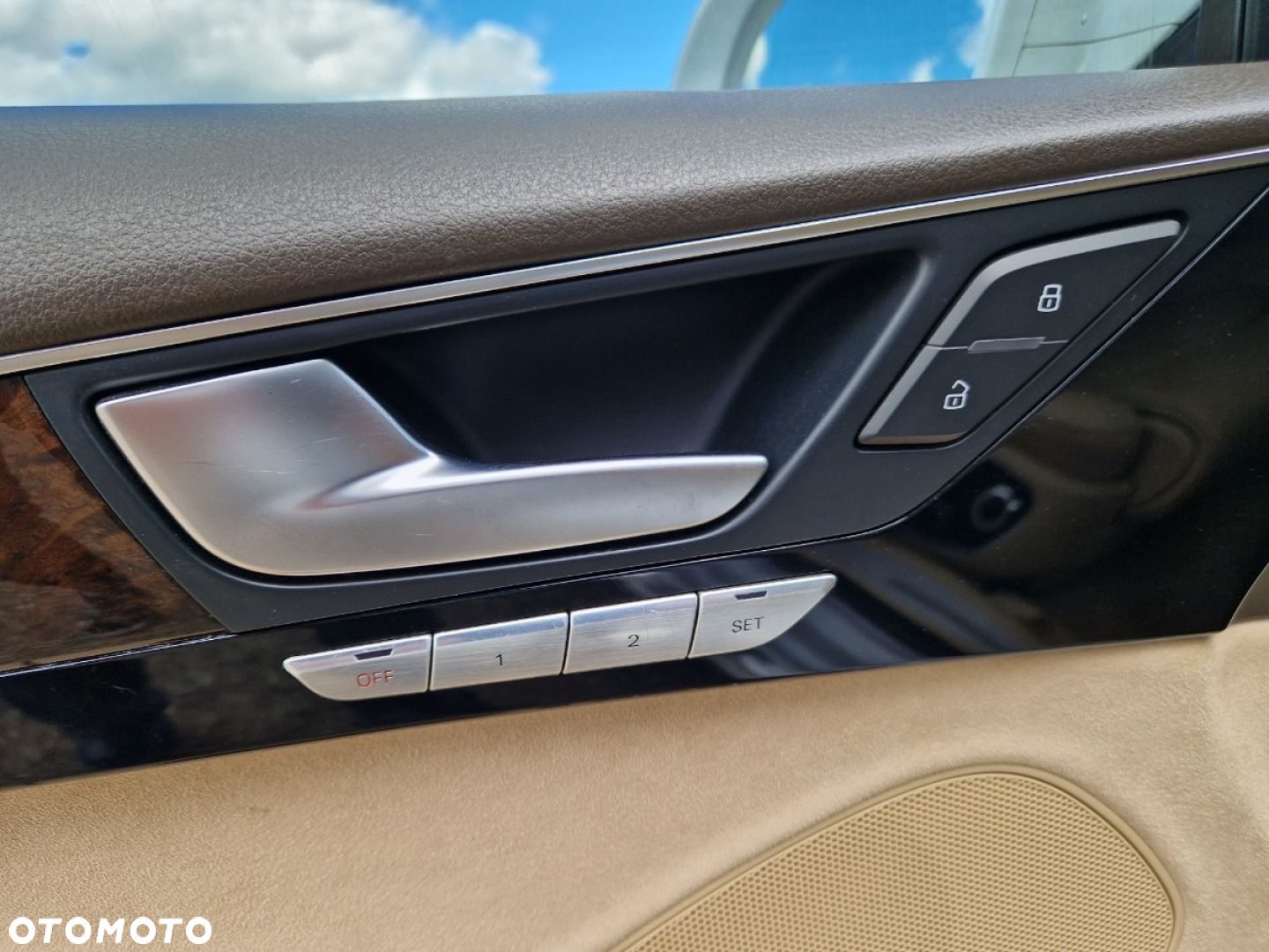 Audi A8 - 10