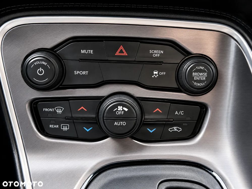 Dodge Challenger 3.6 SXT - 18