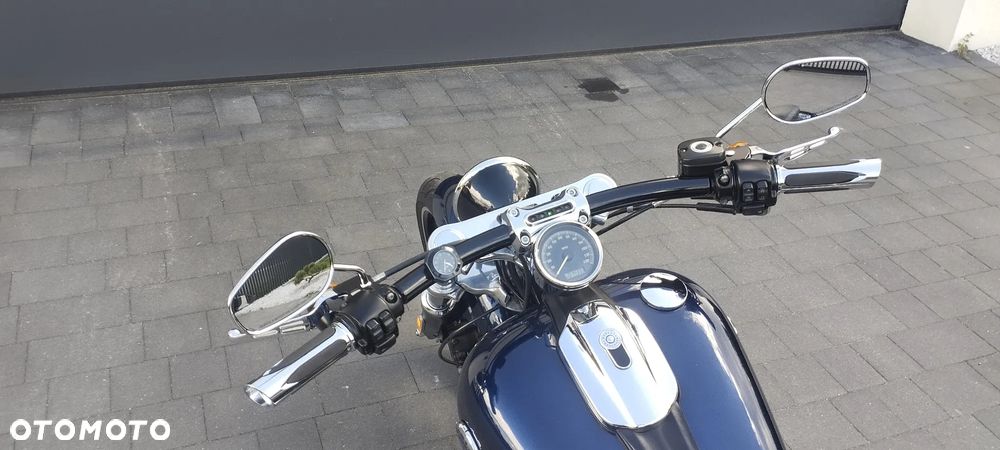 Harley-Davidson Softail Breakout - 19