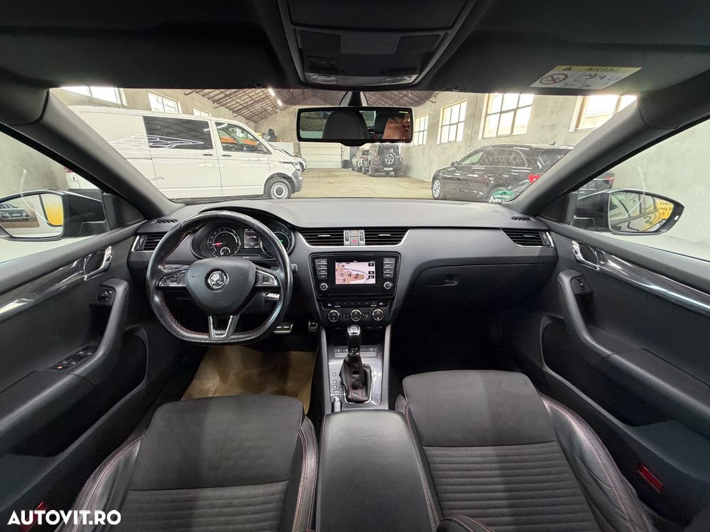 Skoda Octavia 2.0 TDI DSG RS - 9