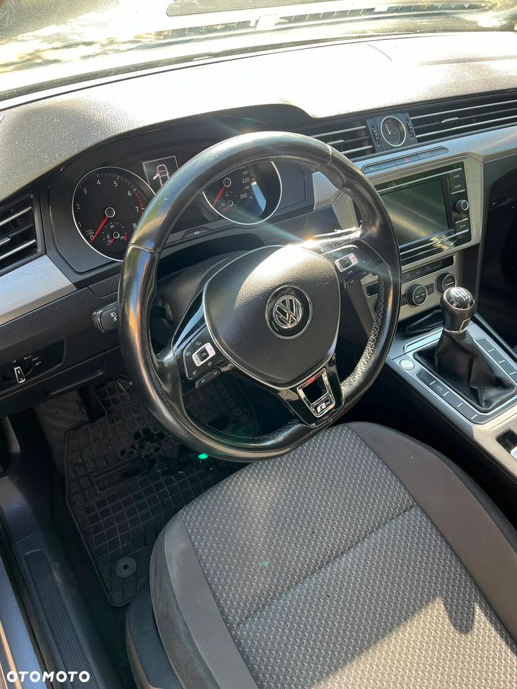 Volkswagen Passat 1.5 TSI EVO Comfortline - 10