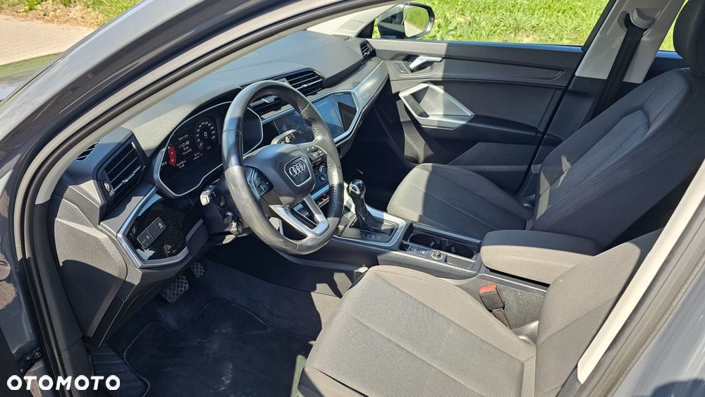 Audi Q3 35 TFSI S tronic - 28