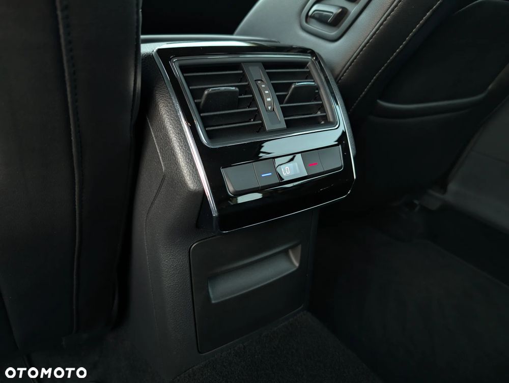 Skoda Superb 2.0 TDI DSG Style - 21