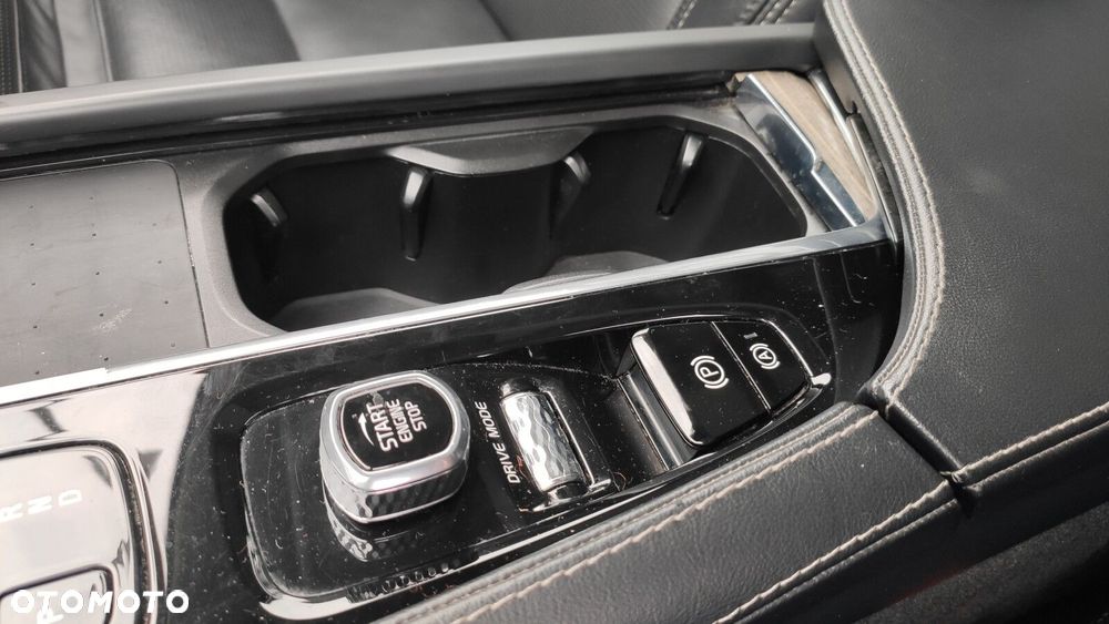 Volvo XC 90 B6 B AWD Inscription 7os - 30