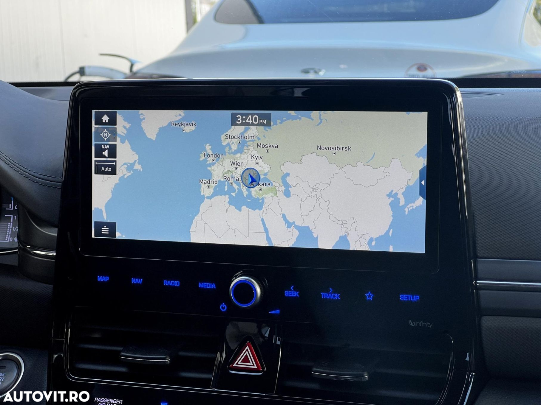 Hyundai IONIQ - 11