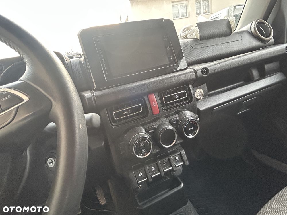 Suzuki Jimny 1.5 ALLGRIP Comfort+ - 15