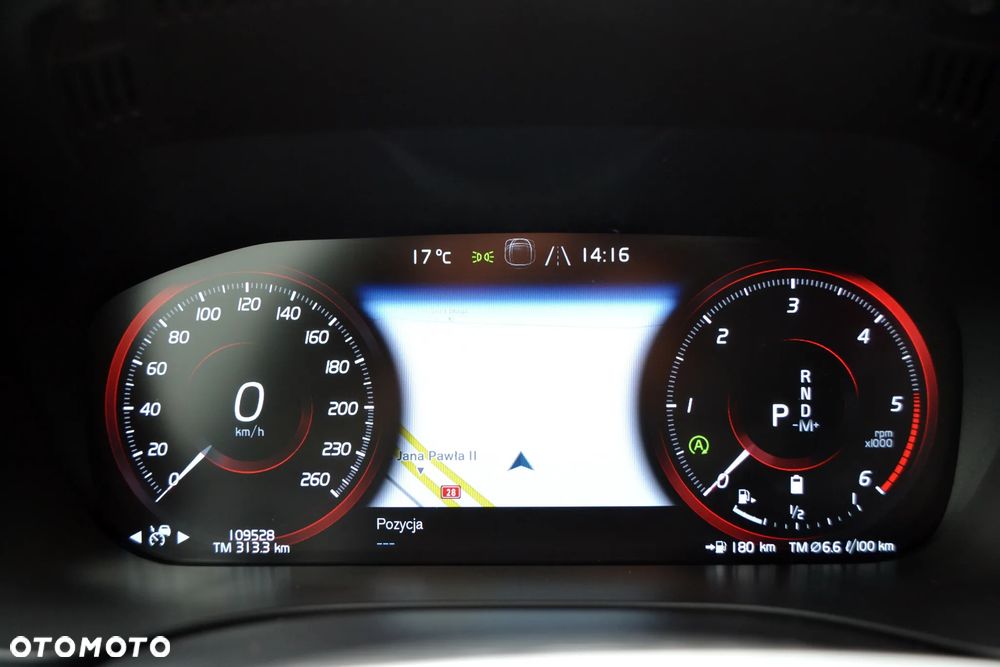 Volvo XC 60 - 30