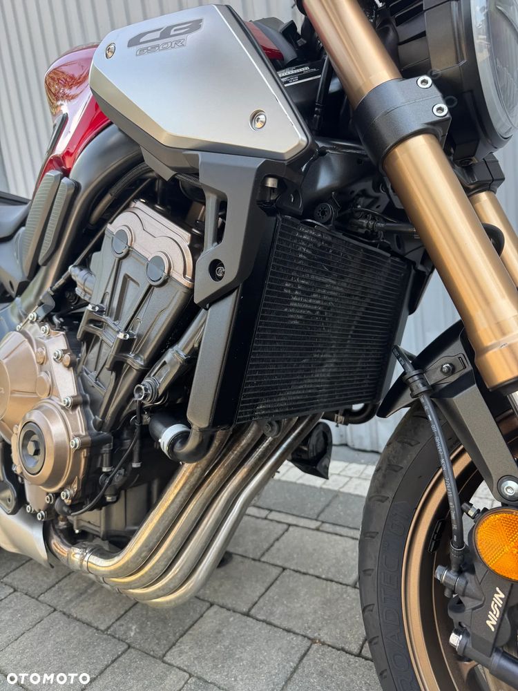 Honda CB - 16