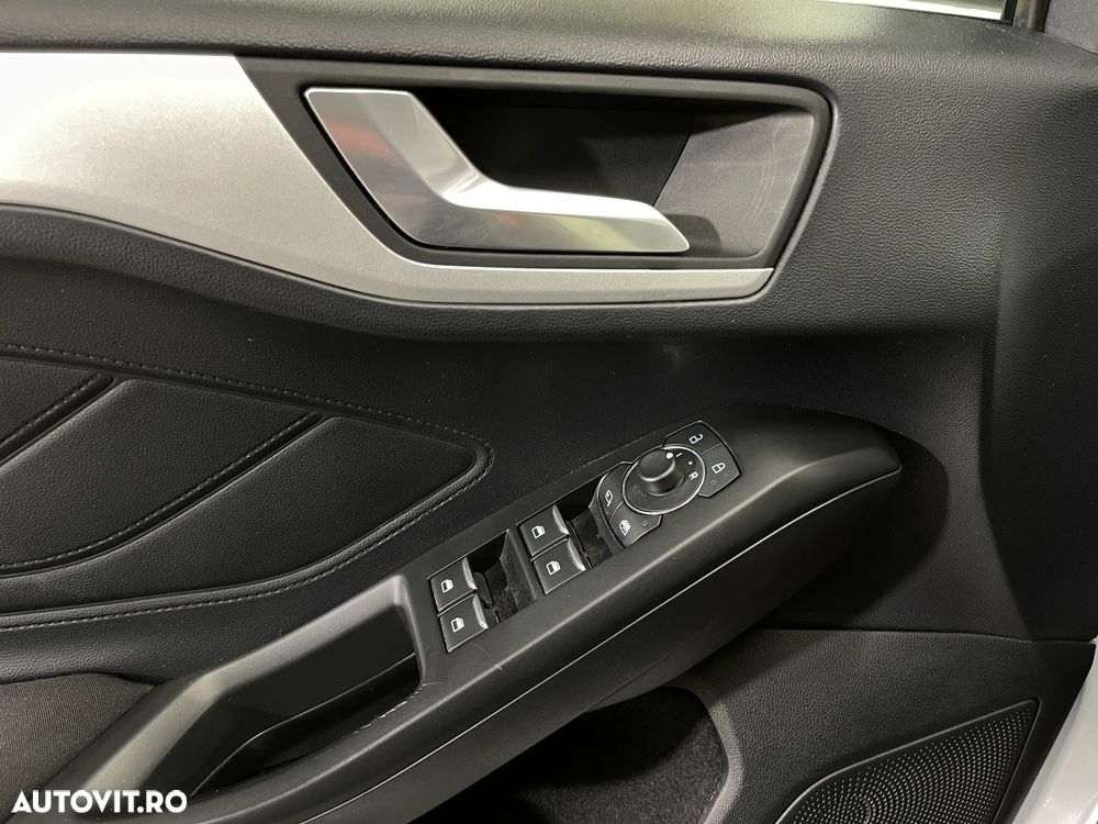 Ford Focus 1.0 EcoBoost Trend Edition - 18
