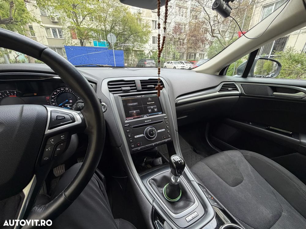 Ford Mondeo 2.0 TDCI Titanium - 10