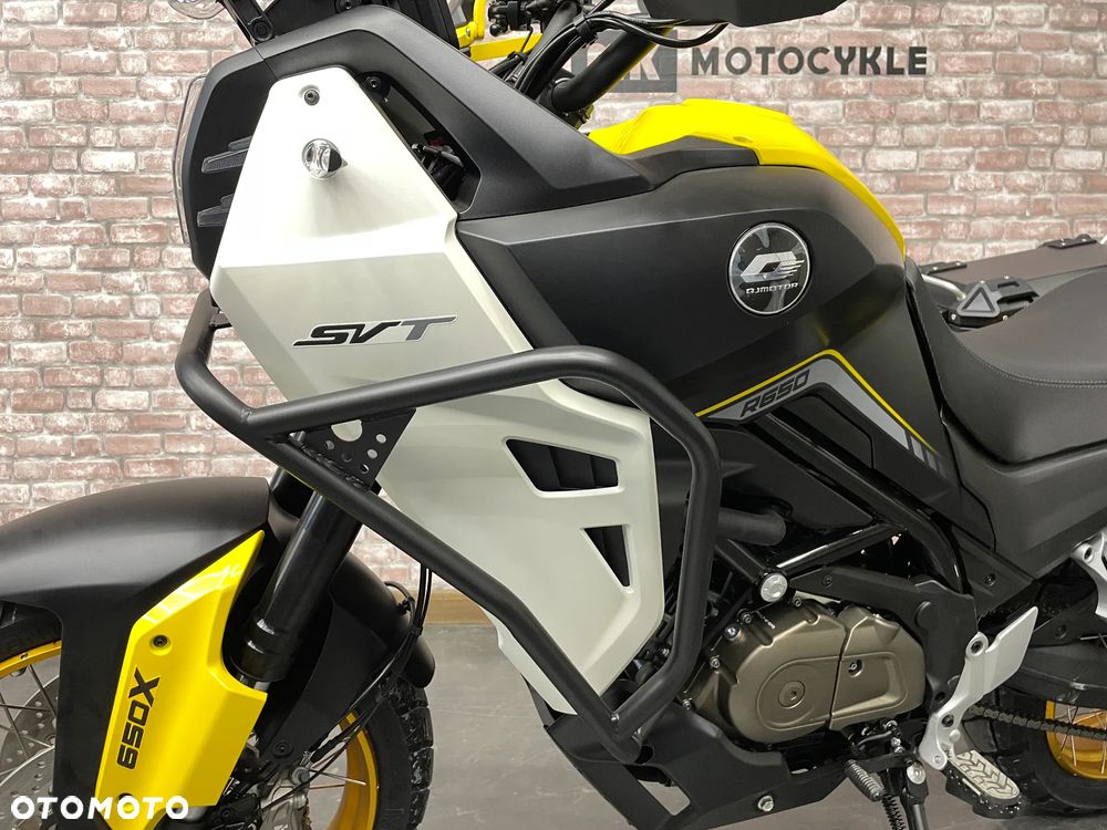 QJMOTOR SVT 650X - 18