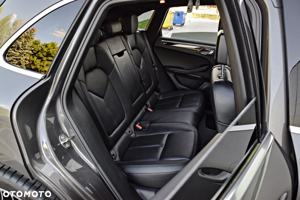 Porsche Macan - 26