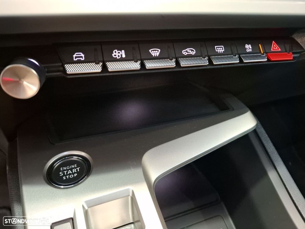 Peugeot 308 SW 1.5 BlueHDi Style EAT8 - 23