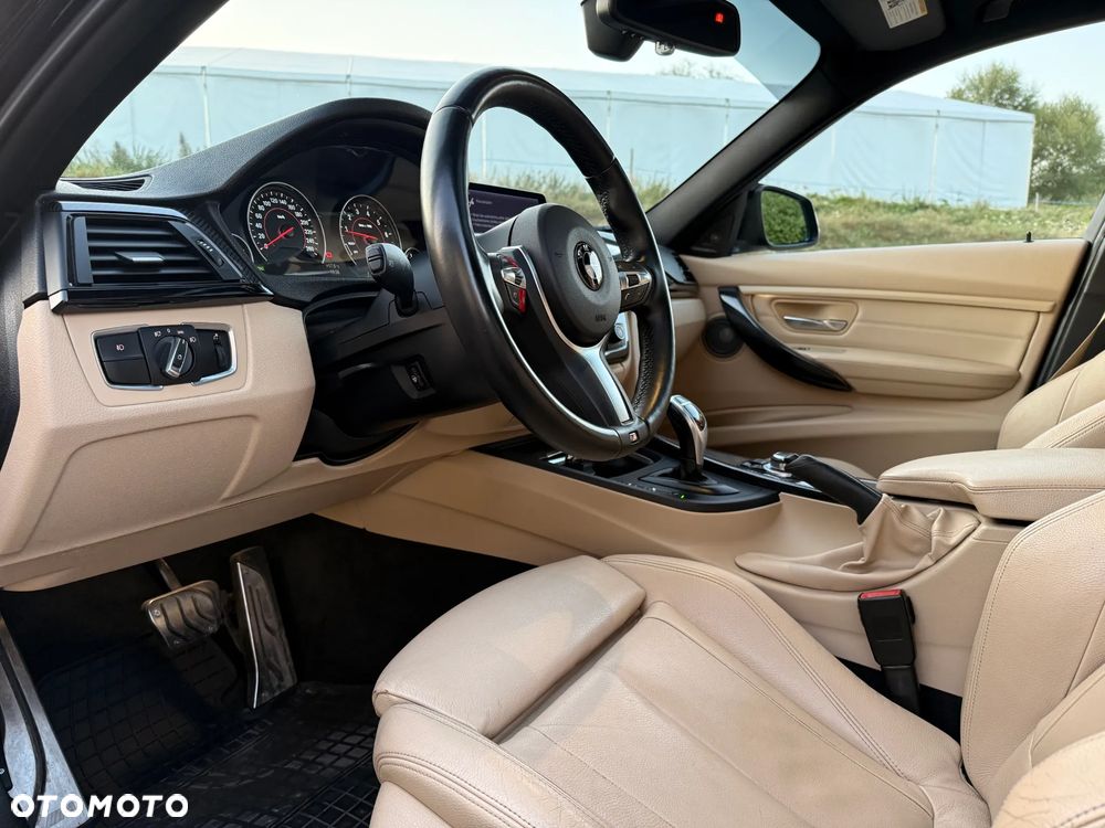 BMW Seria 3 335i xDrive Sport Line - 10