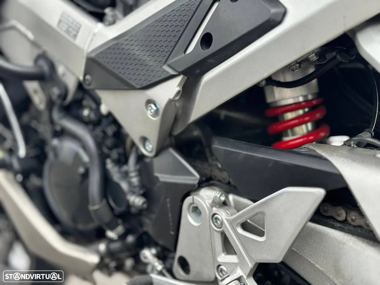 Honda VFR 800X CROSSRUNNER - 23