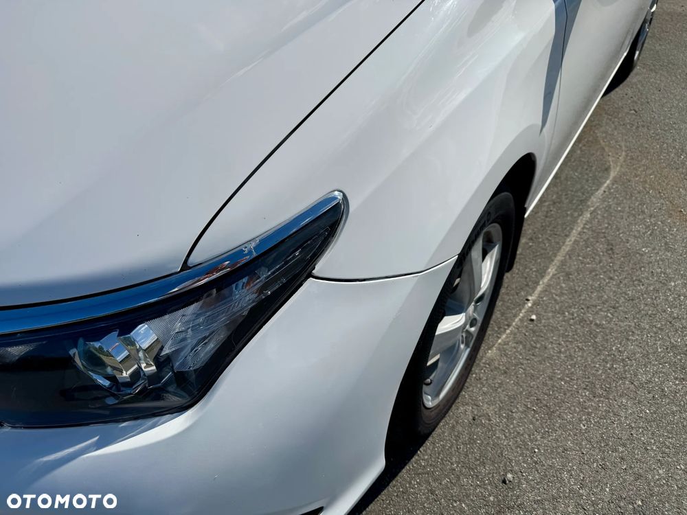 Toyota Auris 1.6 Premium - 8