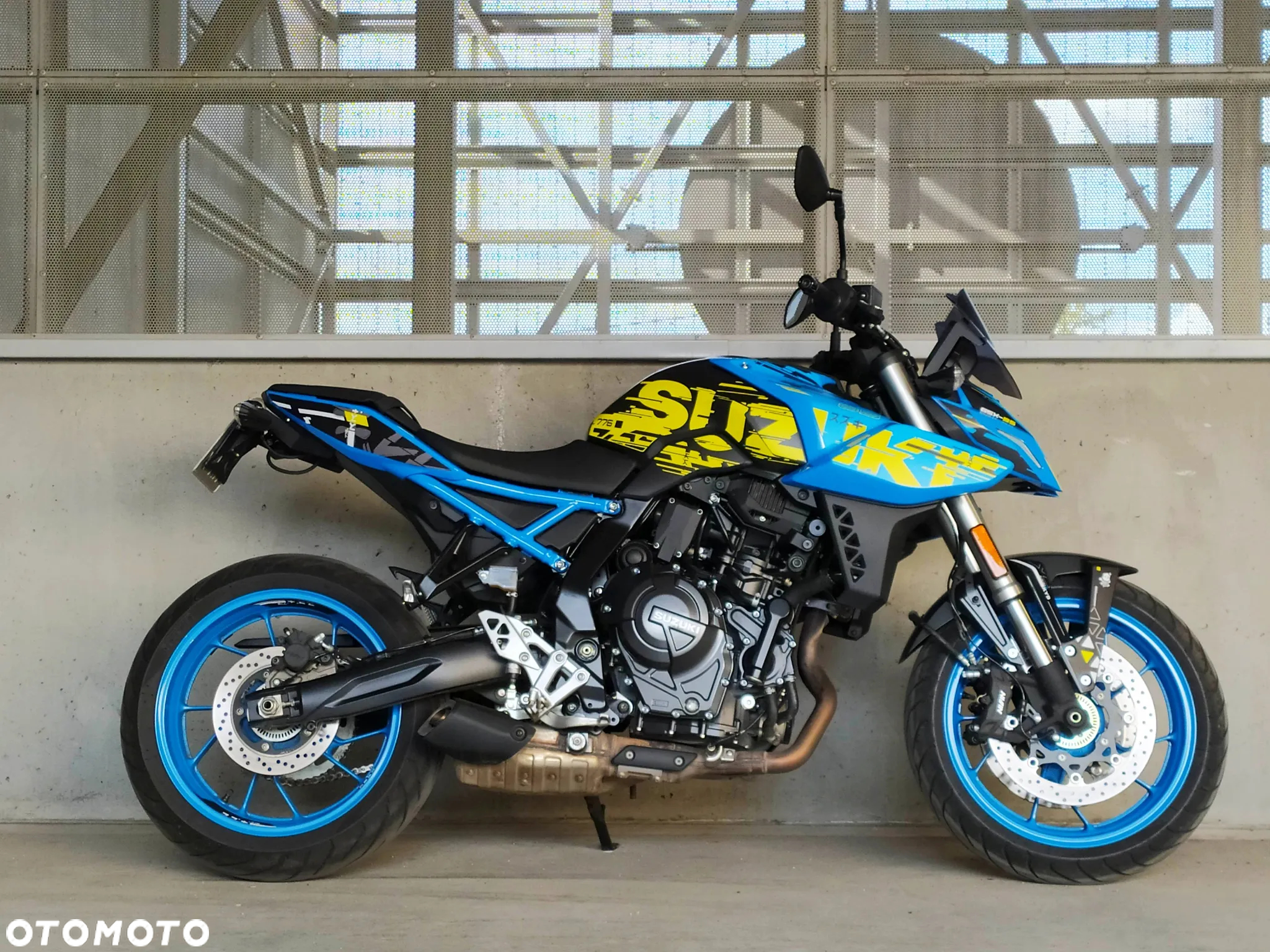 Suzuki GSX - 3