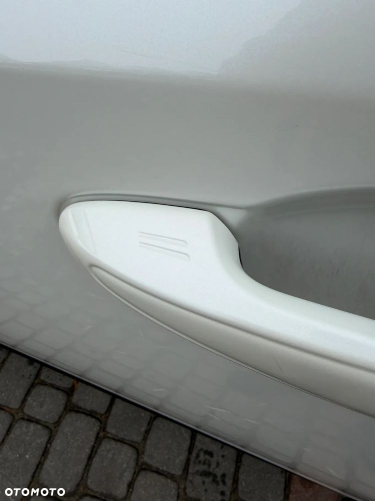 Toyota RAV4 2.2 D-4D Prestige - 9