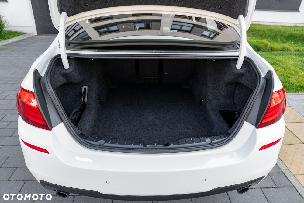 BMW Seria 5 535d xDrive Sport-Aut - 17