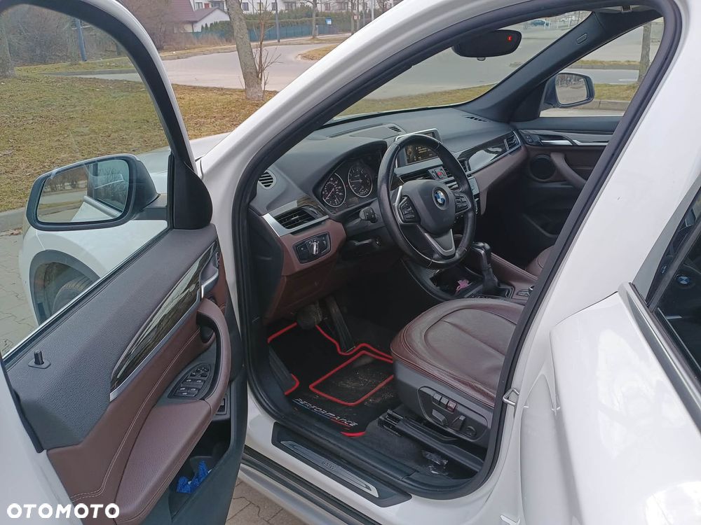 BMW X1 xDrive25i Advantage - 2