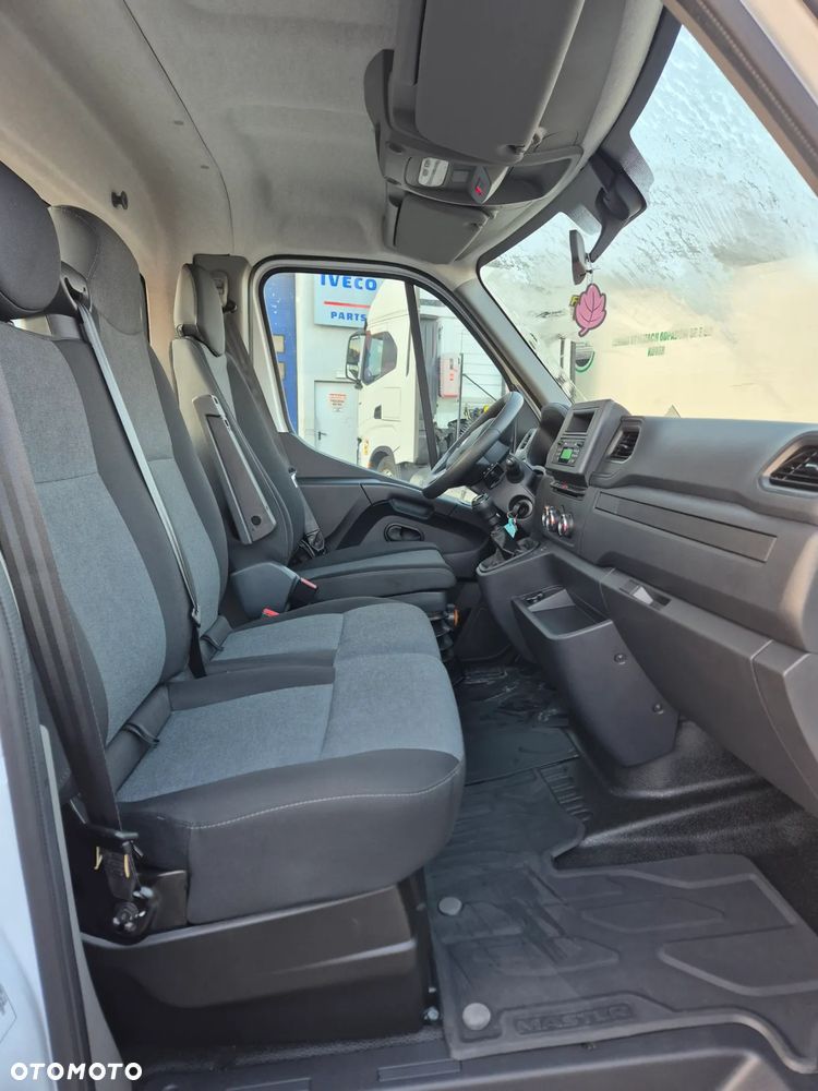 Renault Master (32247) - 12