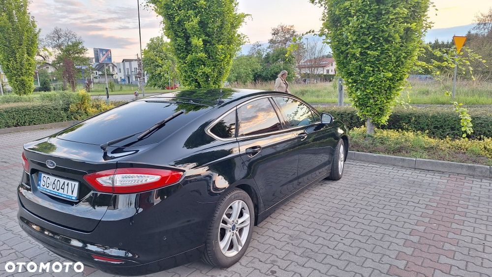 Ford Mondeo 2.0 TDCi Titanium PowerShift - 4