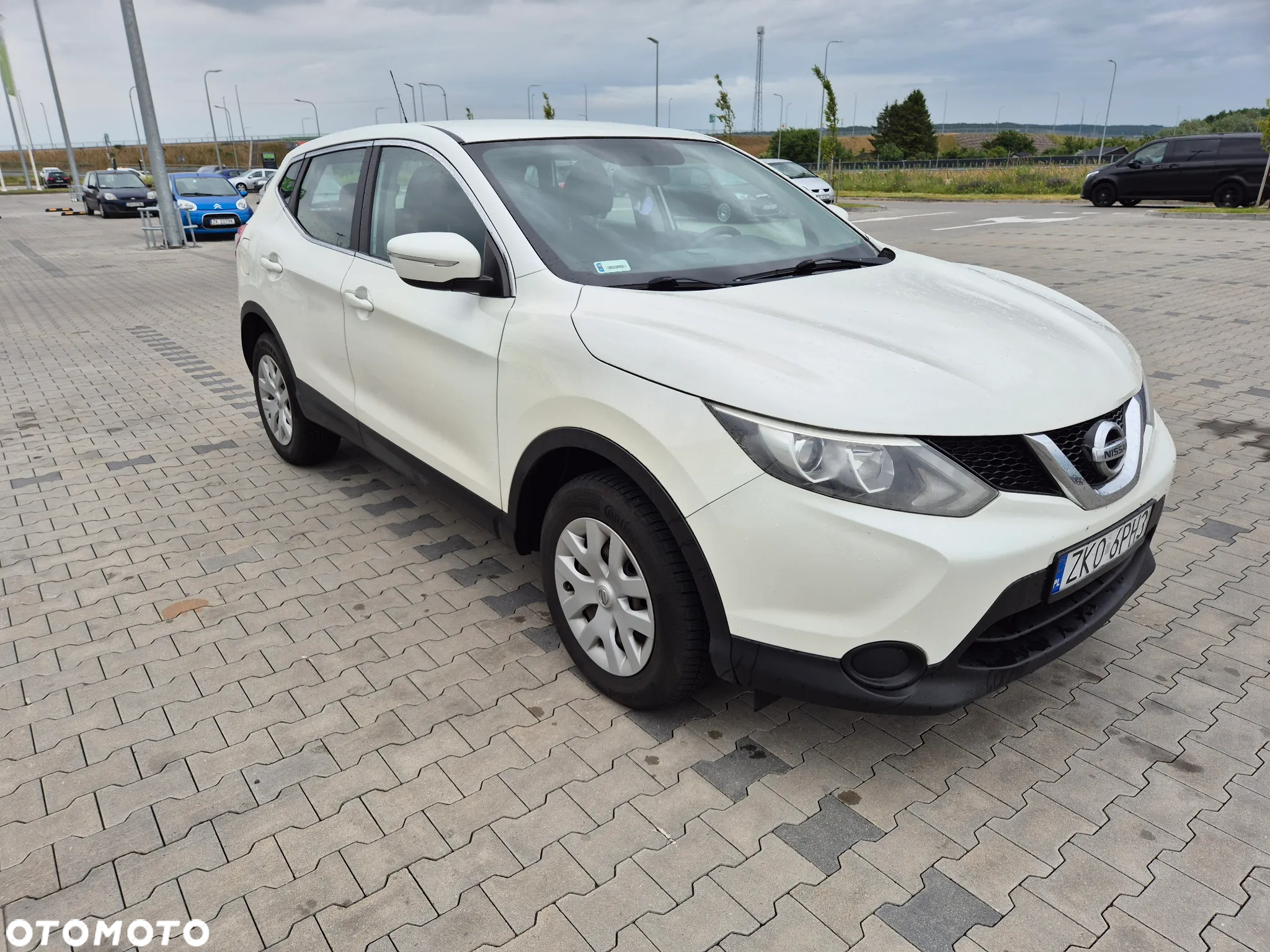 Nissan Qashqai - 2