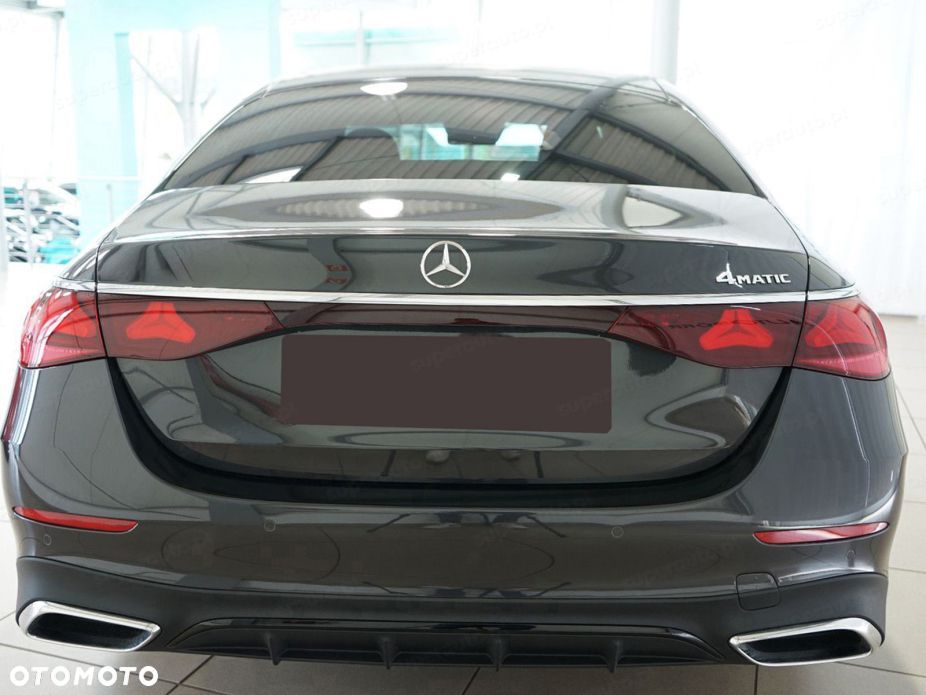 Mercedes-Benz Klasa E 220 d mHEV 4-Matic AMG 9G-Tronic - 5