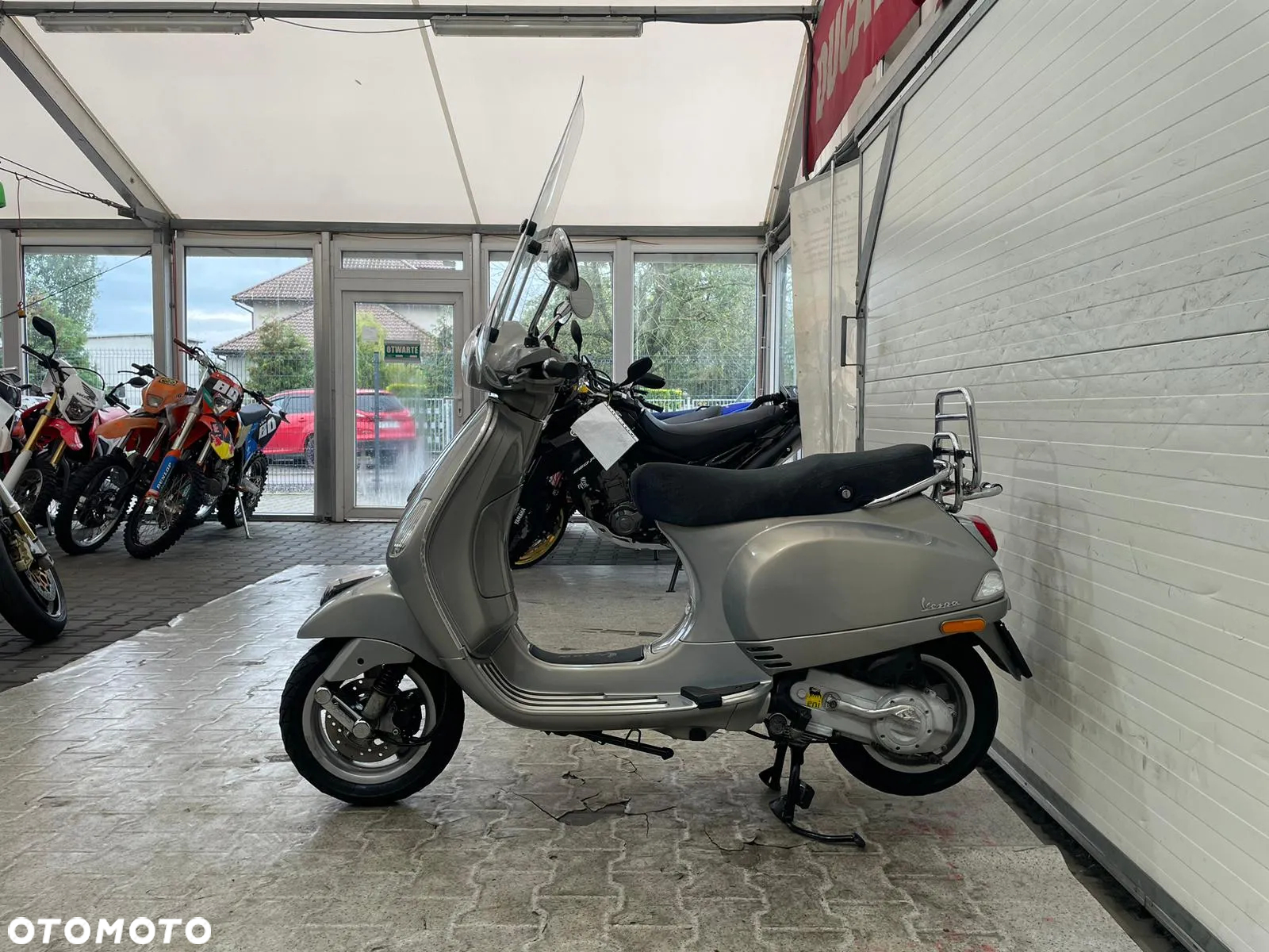 Piaggio Vespa - 20