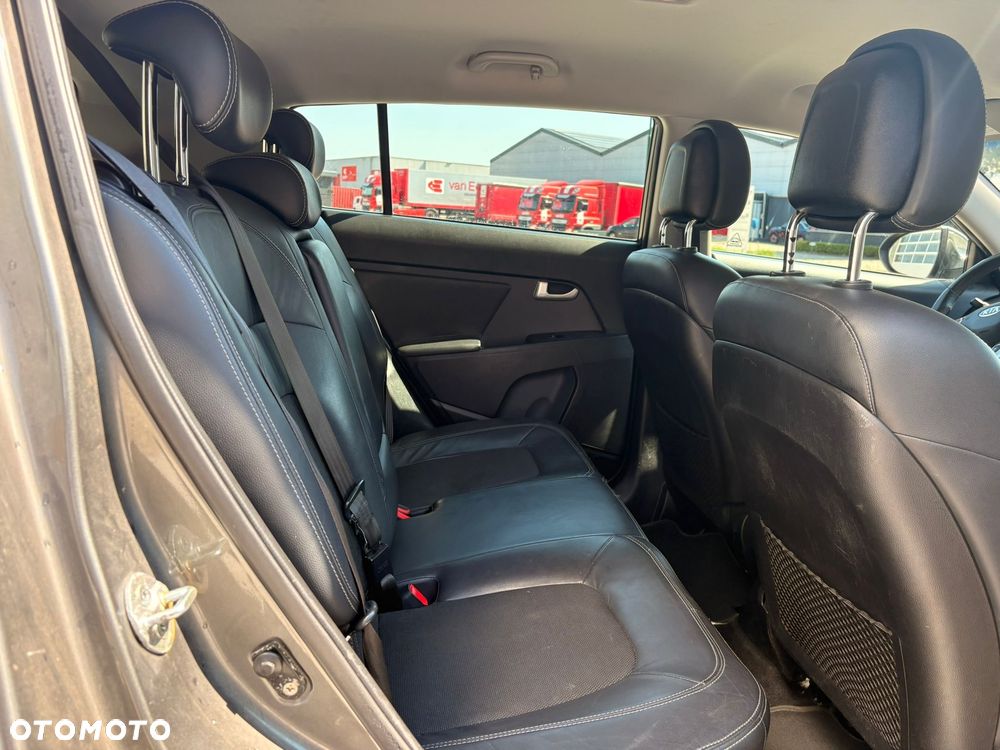 Kia Sportage 2.0 XL 2WD - 19
