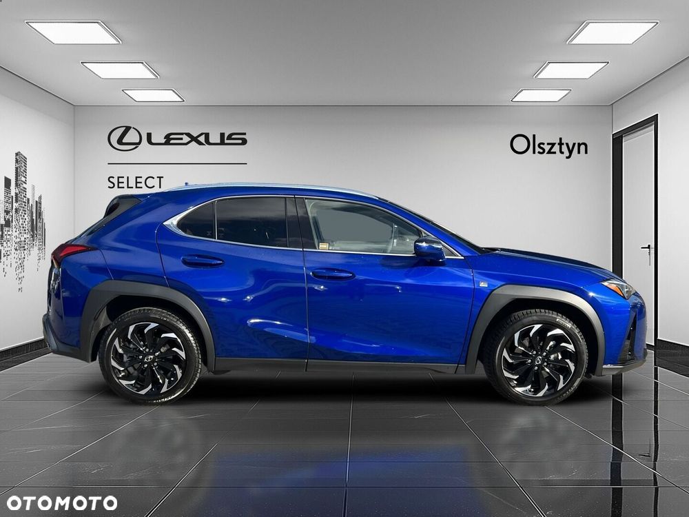 Lexus UX 300h F Sport Design - 7