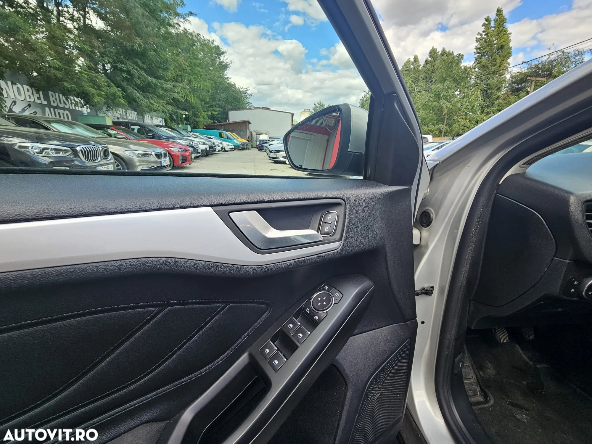 Ford Focus 1.0 EcoBoost Trend Edition - 9