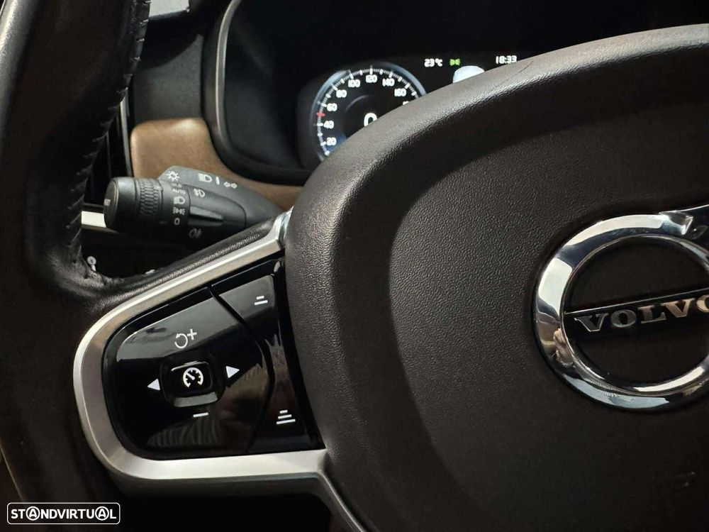 Volvo V90 2.0 D4 Momentum Geartronic - 18