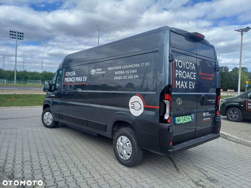 Toyota Proace Max - 10