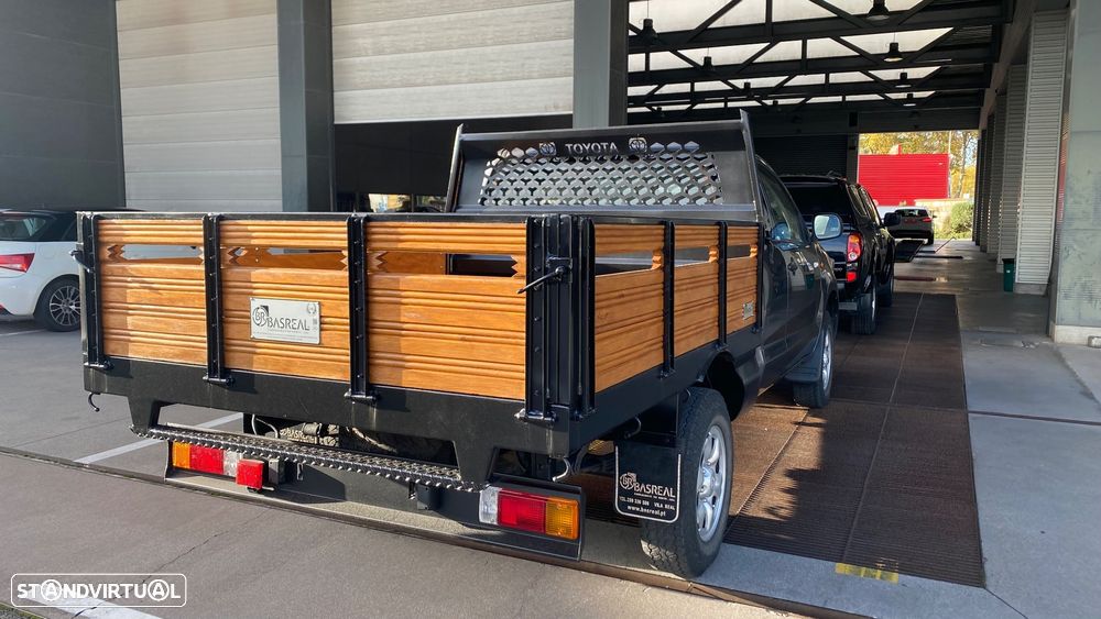 Toyota Hilux 2.5 D-4D 4WD CE CM AC - 6