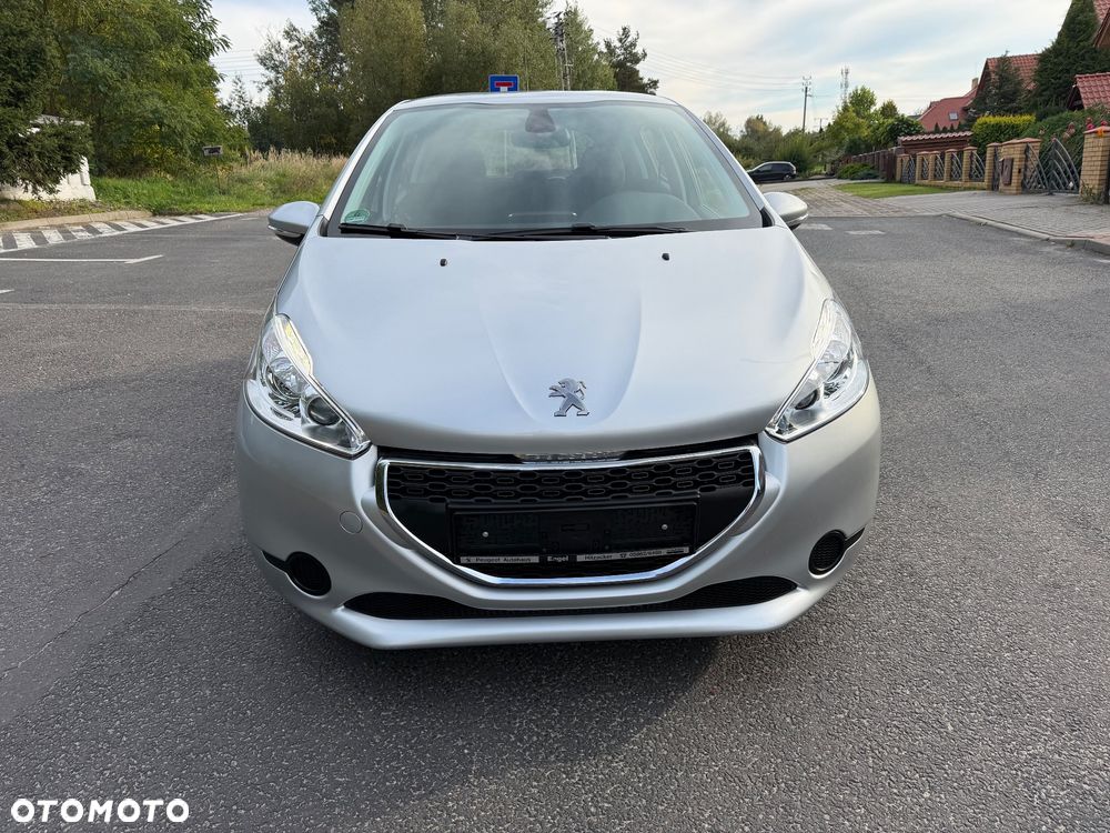 Peugeot 208 - 3