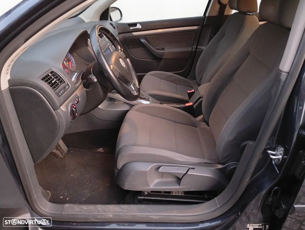 VW Golf 1.9 TDi Trendline Pack DSG 7V - 8