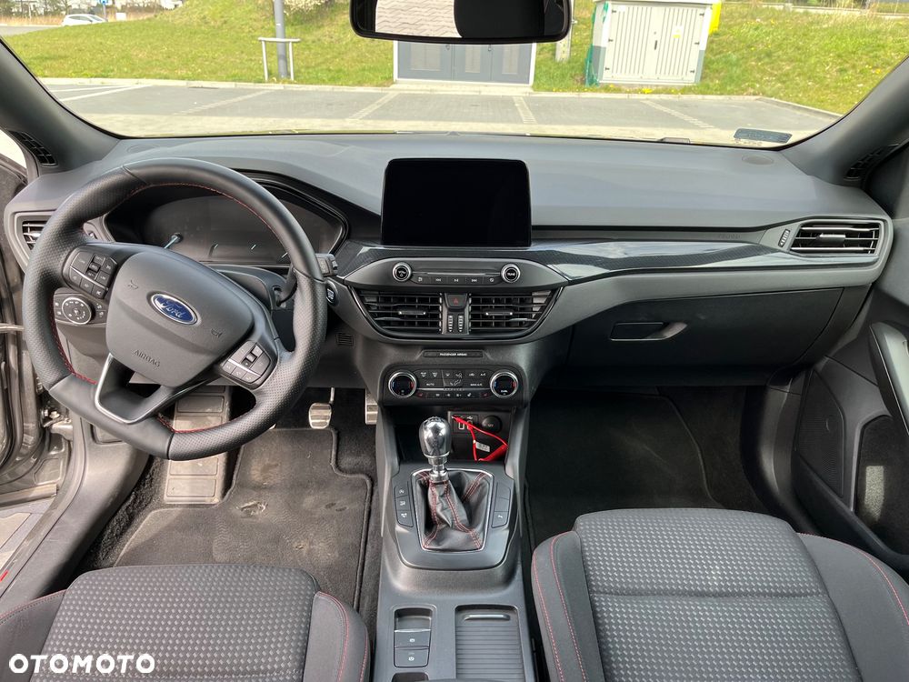Ford Focus 1.0 EcoBoost ST-Line - 13
