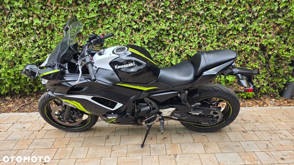 Kawasaki Ninja - 11