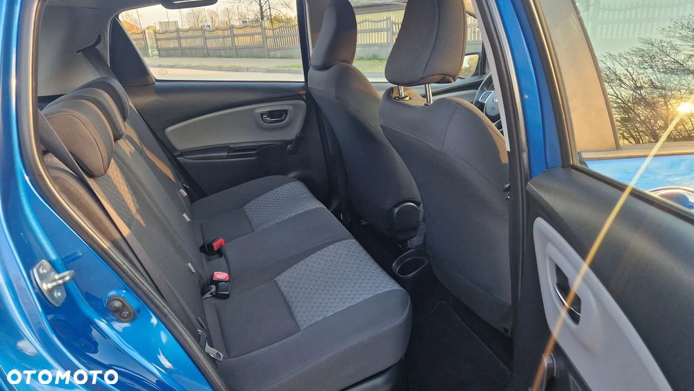 Toyota Yaris 1.5 VVT-i Lounge - 11