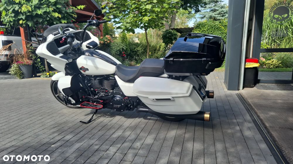 Harley-Davidson Touring Road Glide - 13