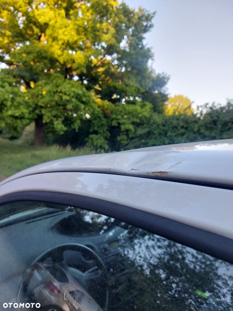 Toyota Yaris 1.0 Terra - 15
