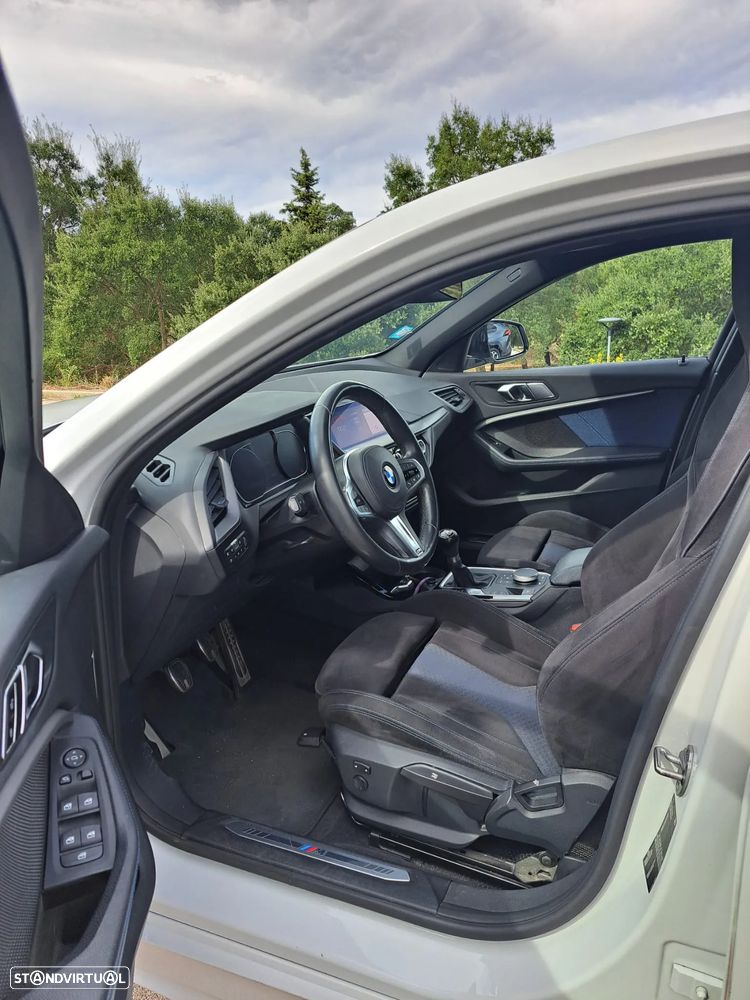 BMW 116 d Pack Desportivo M - 14