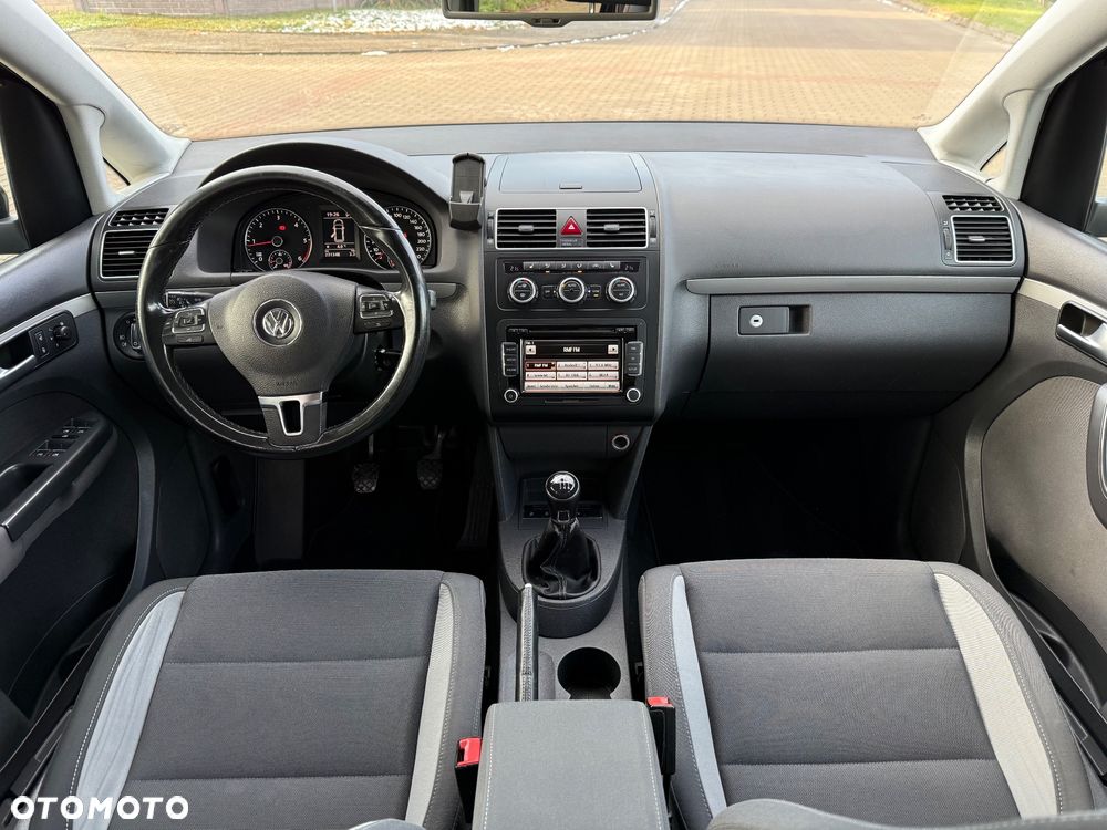 Volkswagen Touran 2.0 TDI DPF Comfortline - 14