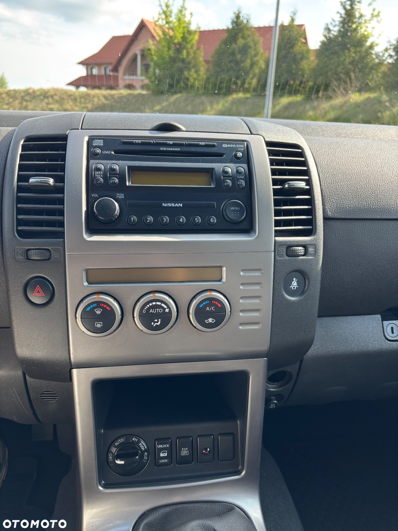 Nissan Pathfinder 2.5 DCi Elegance / LE - 10