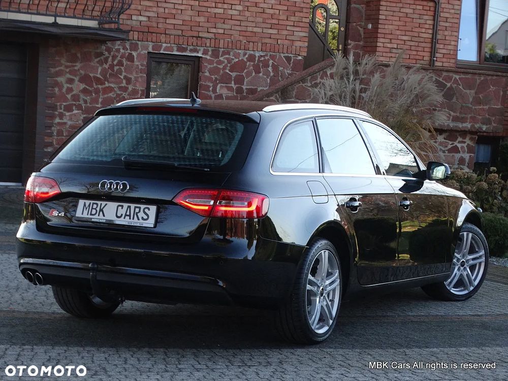 Audi A4 Avant - 13