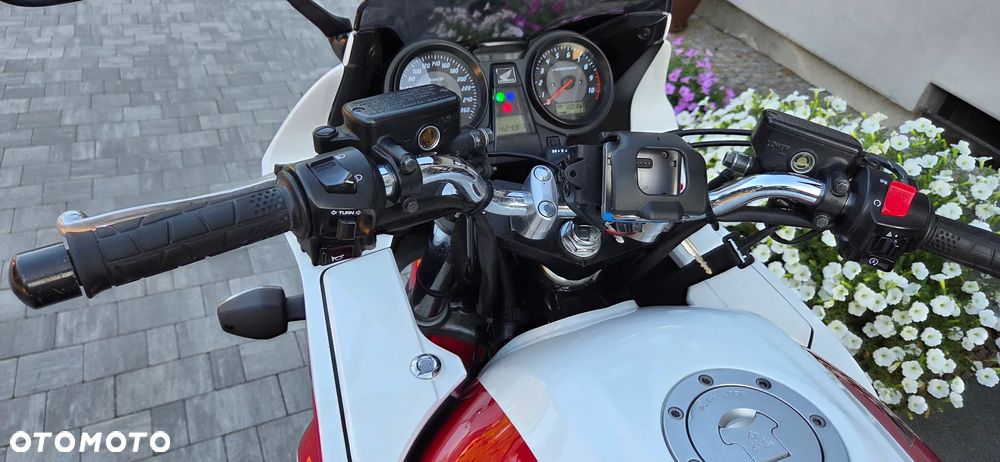 Honda CB - 22